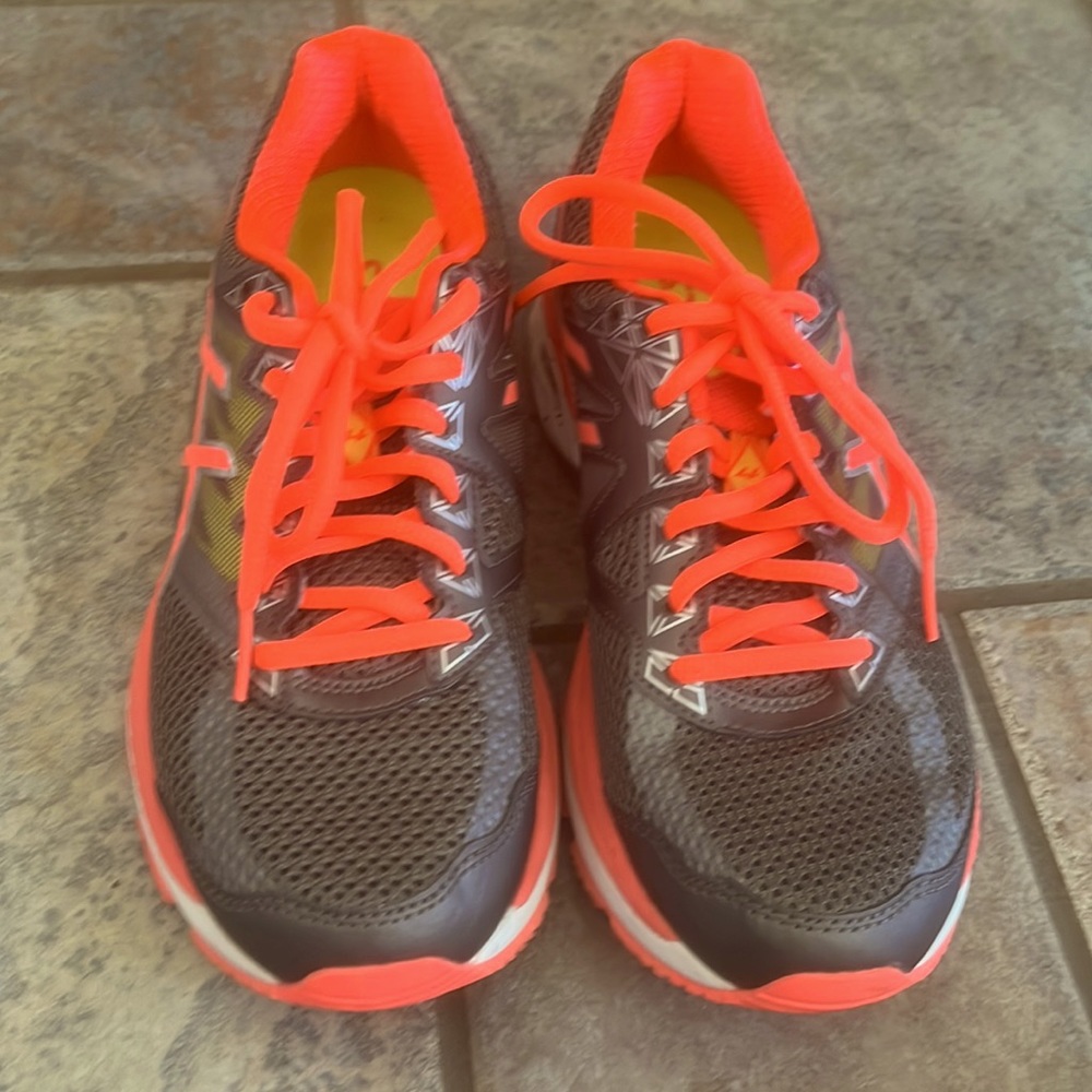 Asics Sneakers Size 7 EUC